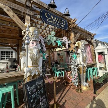 Cameo Cakery and Cafe - Entrance - Bakeries Near Me - Richmond, Virginia