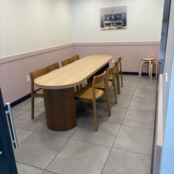 Tous Les Jours - Conference room you can rent out - Bakeries Near Me - Lyndhurst, Ohio