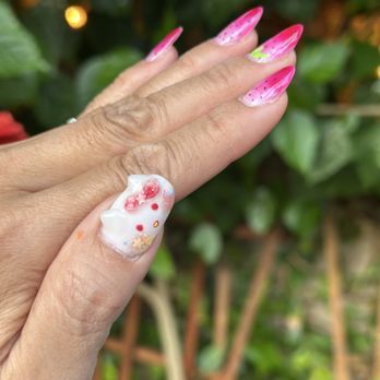 Kathy's Nails - Hello kitty vibe. - Nail Salons Near Me - Santa Ana, California Kathy's Nails - Hello kitty vibe. - Nail Salons Near Me - Santa Ana, California
