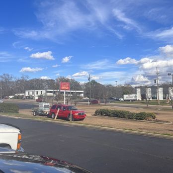 Oops All Vegan - Family dollar shopping center - Food Trucks Near Me - Jackson, Mississippi