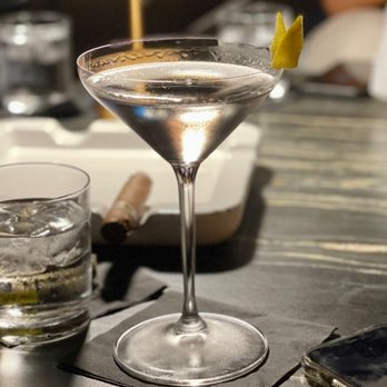 Casa de Montecristo - Vesper - Cigar Bars Near Me - San Juan, Puerto Rico