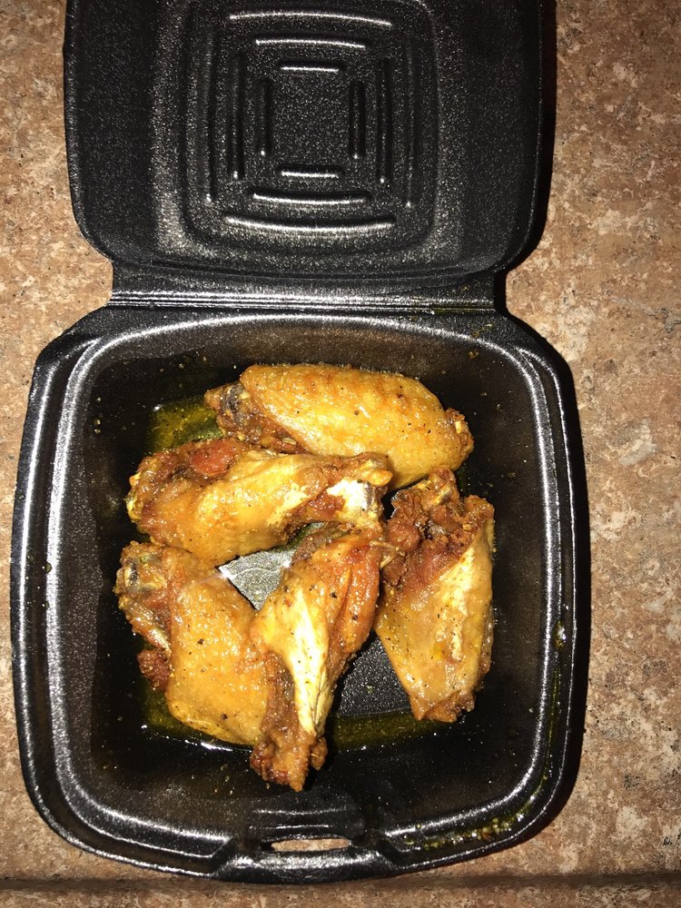 A TOWN WINGS 35 Photos & 41 Reviews 360 W Tharpe St, Tallahassee