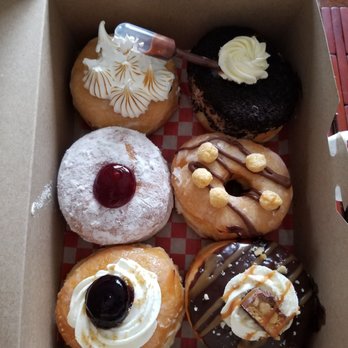 The Rolling Pin - Bakeries Near Me - Toronto, Ontario The Rolling Pin - Bakeries Near Me - Toronto, Ontario