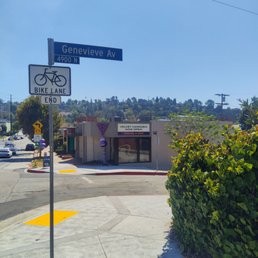 Exterior outside entrance of Velvet Cannabis Eagle Rock - Los Angeles, California Exterior outside entrance of Velvet Cannabis Eagle Rock - Los Angeles, California