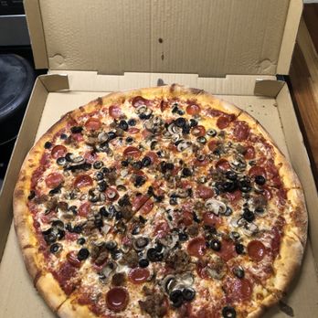 NY Pie - 18" pie with pepperoni, sausage, mushroom and olive. - Pizza Near Me - Santa Rosa, California