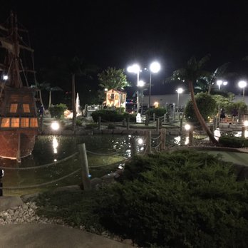 Pirate's Quest - Course at night - Mini Golf Near Me - Indianapolis, Indiana
