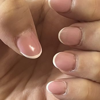 2Q Nail Spa + Eyelashes - Exactly 1 week after. Again, this isnt worth $121! - Nail Salons Near Me - Montclair, California