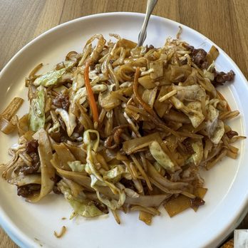 Dumpling and Noodle House - Fried Ho Fun w.Beef- - Noodles Near Me - Concord, California Dumpling and Noodle House - Fried Ho Fun w.Beef- - Noodles Near Me - Concord, California