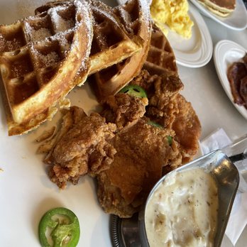 M.A.C. 24/7 - Fried Chicken & Waffles - American Near Me - Honolulu, Hawaii