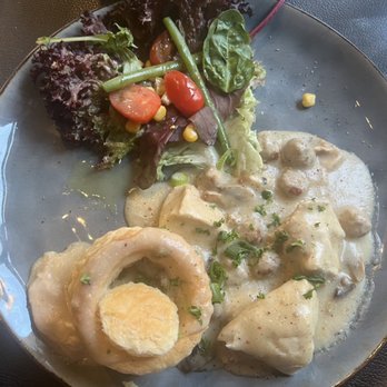 Restaurant Diligence - Vol a vent. A.k.a. chicken pot pie. - Belgian Near Me - Bruges, VWV