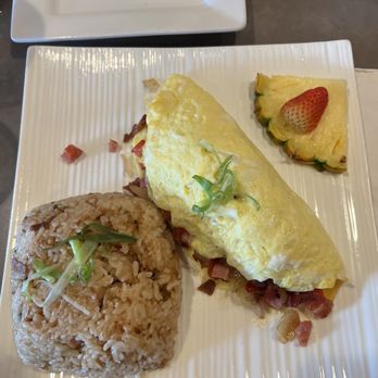 Moena Café - Denver omelette with fried rice. - Cafes Near Me - Honolulu, Hawaii