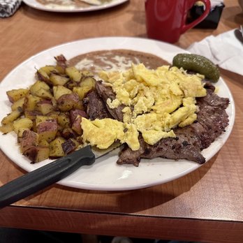 Farm's House - Breakfast & Brunch Near Me - Banning, California