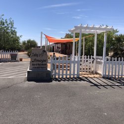 Today's Image Hair and Nail studio - Parking lot and sign
