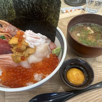 Totoya - Fukuju bowl with shoyu egg (must!) and salmon miso soup (must too!) so yummy! - Japanese Near Me - Honolulu, Hawaii Totoya - Fukuju bowl with shoyu egg (must!) and salmon miso soup (must too!) so yummy! - Japanese Near Me - Honolulu, Hawaii