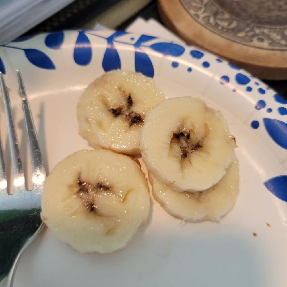 ADLI bananas - they even look mad ! ADLI bananas - they even look mad !