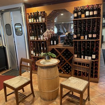 Jeremy's Farm to Table - Wine! - New American Near Me - Chehalis, Washington