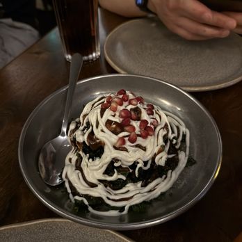Fatt Pundit - Crackling spinach - Indian Near Me - London, XGL