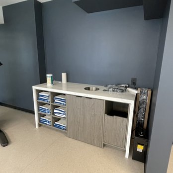The Pell - Gym - Hotels Near Me - Middletown, Rhode Island