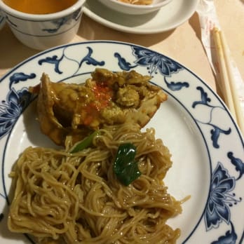 New Mayflower - Seafood Noddles and Crab - Chinese Near Me - London, XGL