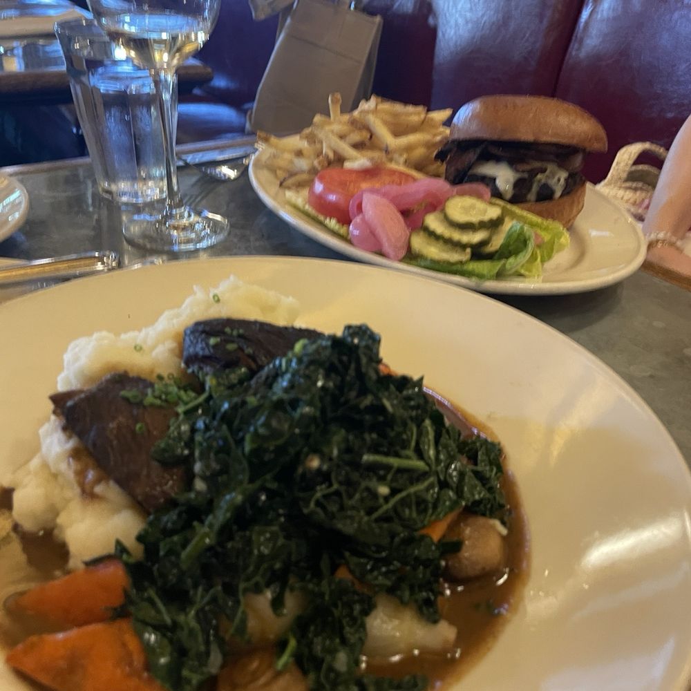 Underwood Bar and Bistro - Lounges Near Me - Graton, California Underwood Bar and Bistro - Lounges Near Me - Graton, California