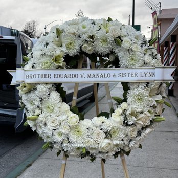 San Jose Flowers - Funeral wreath - Florists Near Me - San Jose, California San Jose Flowers - Funeral wreath - Florists Near Me - San Jose, California