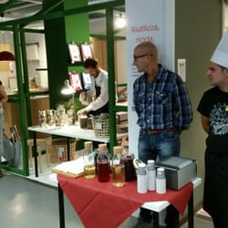 IKEA - Sketch presentazione nuovo catalogo