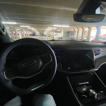 Hertz Rent A Car - Pick up area - Car Rental Near Me - Knoxville, Tennessee Hertz Rent A Car - Pick up area - Car Rental Near Me - Knoxville, Tennessee