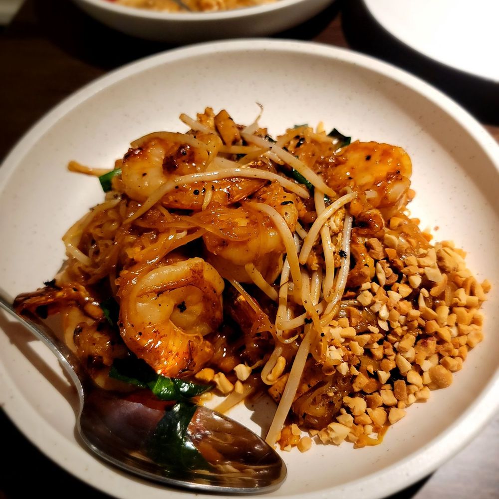 Koon Thai Eatery - Jumbo shrimp pad thai - Thai Near Me - Hillsdale, New Jersey Koon Thai Eatery - Jumbo shrimp pad thai - Thai Near Me - Hillsdale, New Jersey