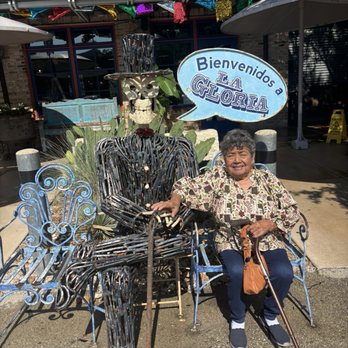 La Gloria - Mexican Near Me - San Antonio, Texas
