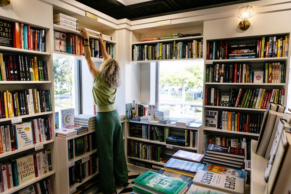 Books on Third Logo