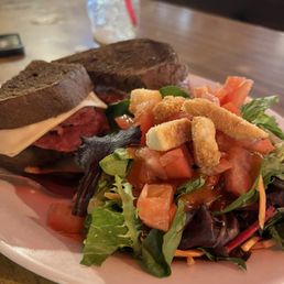 Pastrami sandwich with side salad Pastrami sandwich with side salad