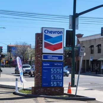 Chevron - April 21, 2024 - Gas Stations Near Me - Alameda, California