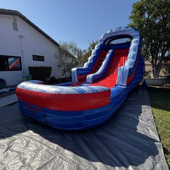 Jumpers Los Camachines - Blue & Red Water Slide - Party Equipment Rentals Near Me Jumpers Los Camachines - Blue & Red Water Slide - Party Equipment Rentals Near Me
