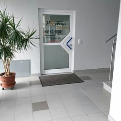 Haarwerk Schirmer - Eingang im Treppenhaus
