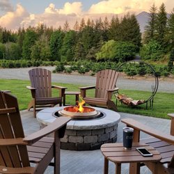 Christmas Creek Tree Farm - Cozy firepit