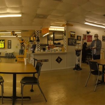 Yellow Jacket Hot Dogs - Inside - Hot Dogs Near Me - Ellenwood, Georgia