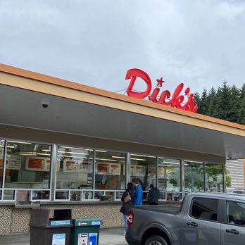 Dick's Drive-In - Burgers Near Me - Bellevue, Washington