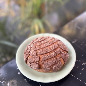 Panadería Rosetta - Chocolate Concha (MX $45) - Bakeries Near Me - Ciudad de Mexico, DIF