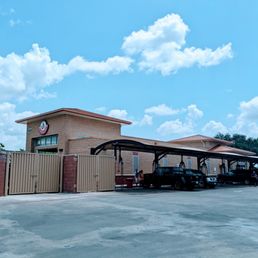 Exterior photo of JJ's Car Wash - League City, Texas Exterior photo of JJ's Car Wash - League City, Texas