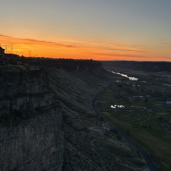 Elevation 486 - Sunset view from restaurant - Bars Near Me - Twin Falls, Idaho