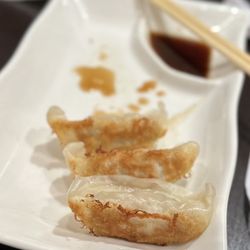 Ikura Sushi & Thai - Pork gyoza