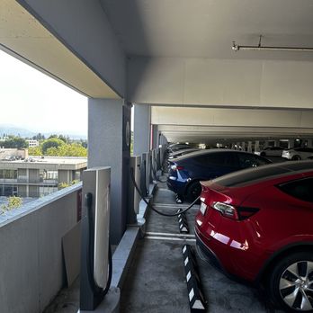 Santana Row Supercharger - Parking Near Me - San Jose, California