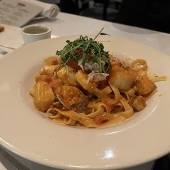 Il Davide - Fettuccine Viareggio - Italian Near Me - San Rafael, California Il Davide - Fettuccine Viareggio - Italian Near Me - San Rafael, California