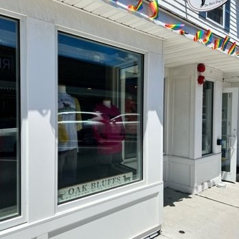 The Black Dog General Store: Circuit Ave - Men's Clothing Near Me - Oak Bluffs, Massachusetts The Black Dog General Store: Circuit Ave - Men's Clothing Near Me - Oak Bluffs, Massachusetts