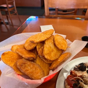 Shakey's Pizza Parlor - The Mojoes were so good. - Pizza Near Me - Oroville, California Shakey's Pizza Parlor - The Mojoes were so good. - Pizza Near Me - Oroville, California