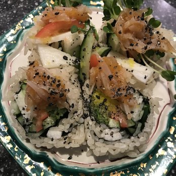 Sushi Murayama - Veggie roll with shark cartilage - Sushi Bars Near Me - Honolulu, Hawaii