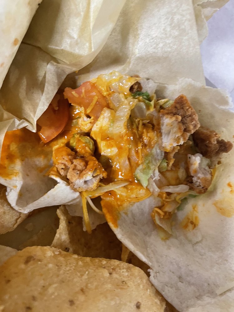 BUFFALO WILD WINGS 40 Photos & 84 Reviews 3260 Highland Road 2 & 3