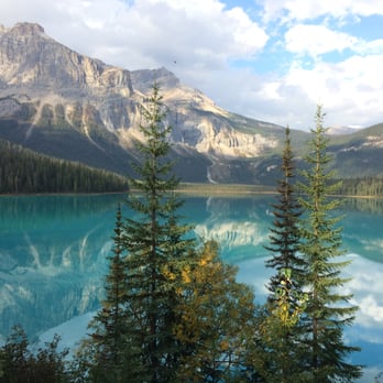 Emerald Lake Lodge - Emerald Lake - Hotels Near Me - Field, British Columbia