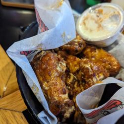 Wing Daddy's Sauce House