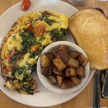 The Maple Table - Herbivore omelette - Salad Near Me - Racine, Wisconsin